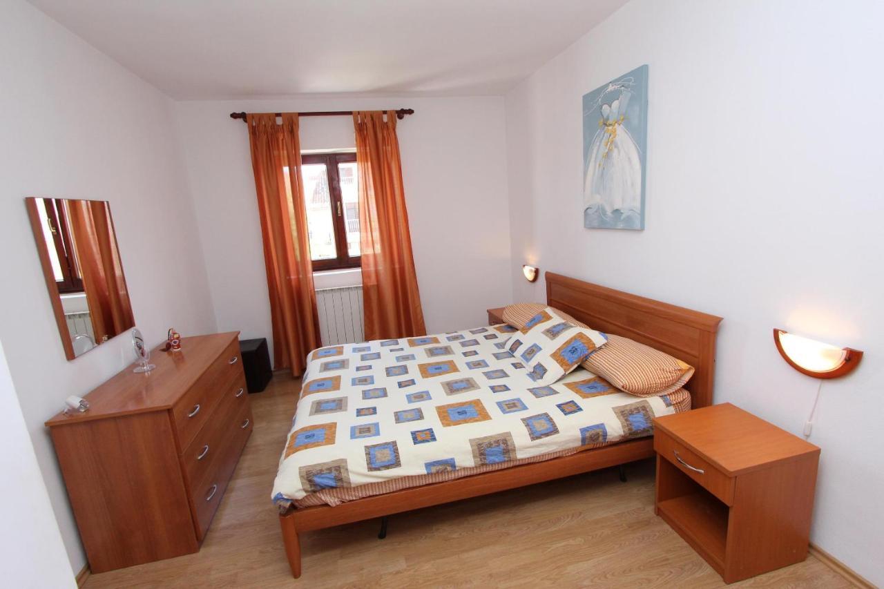 Apartments Denise 로비니 외부 사진