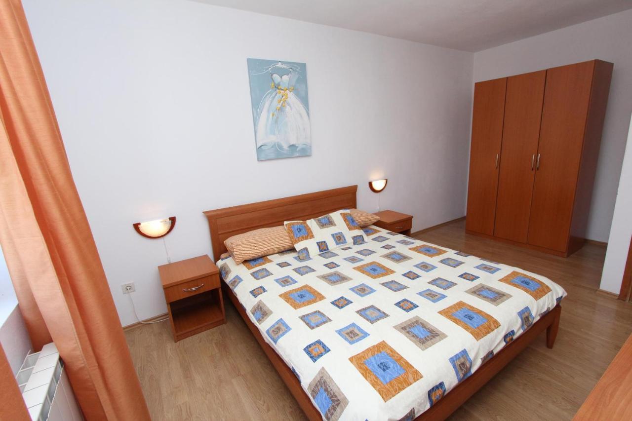 Apartments Denise 로비니 외부 사진